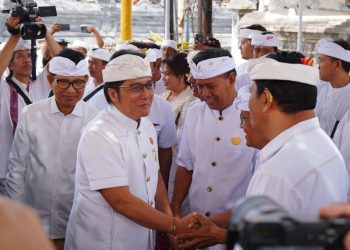 Hadiri Karya di Desa Adat Kutuh, Wagub Giri Prasta Budaya dan Adat Bali Jadi Pondasi, Krama Didukung Pemerintah dalam Nangun Yadnya