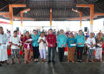 Ny. Putri Koster Ajak PKK Bersatu Sosialisasikan Pengelolaan Sampah Berbasis Sumber