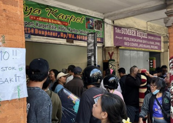 Pasca Banjir, Pedagang di Jalan Gajah Mada Gelar Diskon Besar-Besaran