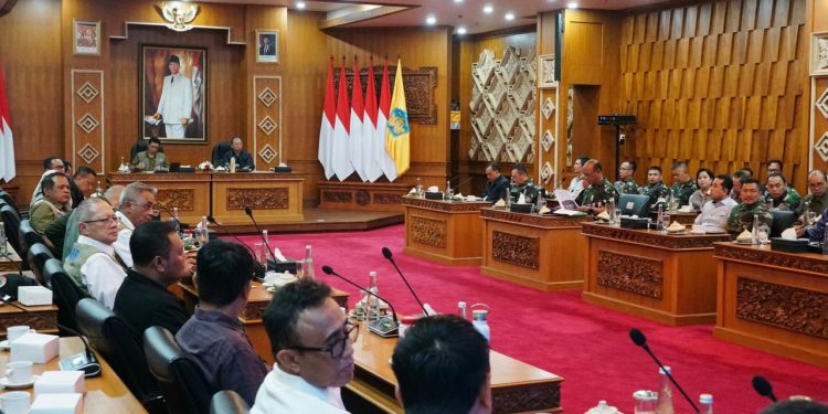 Rakor Banjir Bali Kepala BNPB dan Gubernur Koster Sepakat Percepat Pemulihan