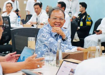 Semua Stakeholder Bandara Ngurah Rai Berbenah, Rakor Peningkatan Layanan Ditindaklanjuti, Koster Tegaskan Evaluasi Rutin
