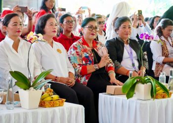 Buka Talkshow KPPI Bali, Ibu Putri Koster Dorong Perempuan Bali Tingkatkan Kapasitas dan Integritas di Dunia Politik