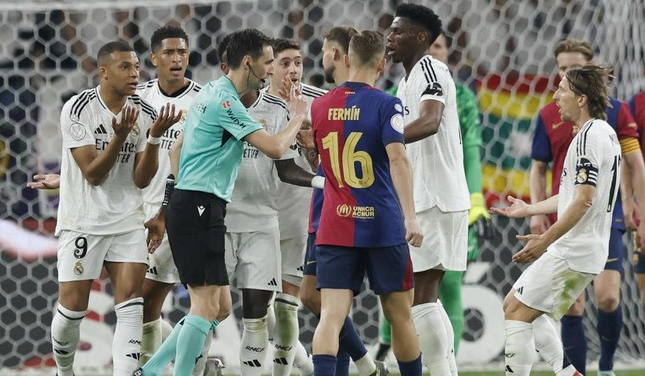El Clasico Panas di Bernabeu, Madrid Lebih Diunggulkan Atasi Barcelona