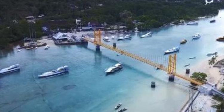 Jembatan Kuning Nusa Lembongan-Ceningan Direnovasi Usai Dua Turis Belanda Terjatuh