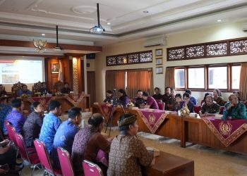 Pemprov Bali Teguhkan Komitmen Tata Kelola Pemerintahan Desa yang Bersih Lewat Monev Percontohan Desa Antikorupsi