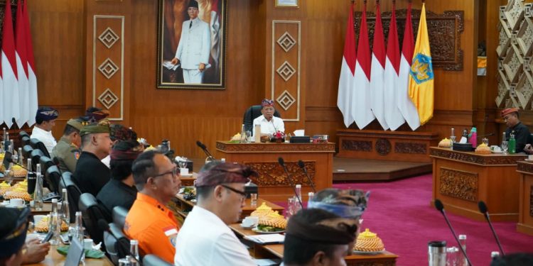 Perlindungan Wisatawan Jadi Prioritas, Gubernur Koster Siapkan Posko Terpadu di Seluruh DTW