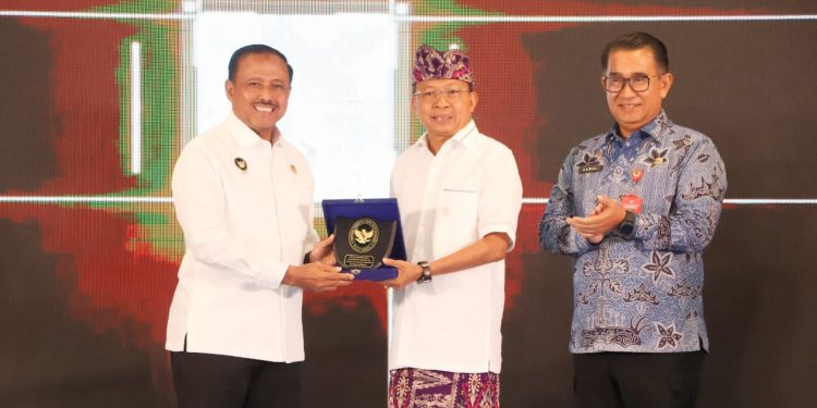 Gubernur Koster Dorong Perubahan UU Otda Agar Lebih Adaptif dan Berkeadilan