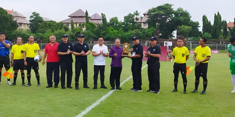Gubernur Koster Resmi Buka Liga 4 Bali 2026, Putra Tresna Pesta Gol di Laga Perdana