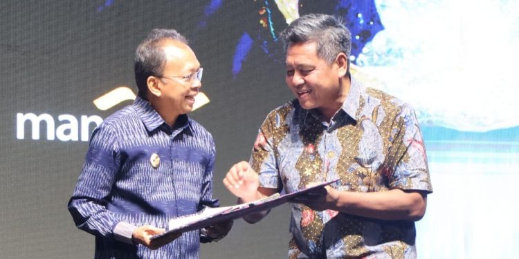 Cerita Gubernur Koster Tuntaskan Janji ‘Bebaskan’ Arak Bali dari Daftar Negatif Investasi