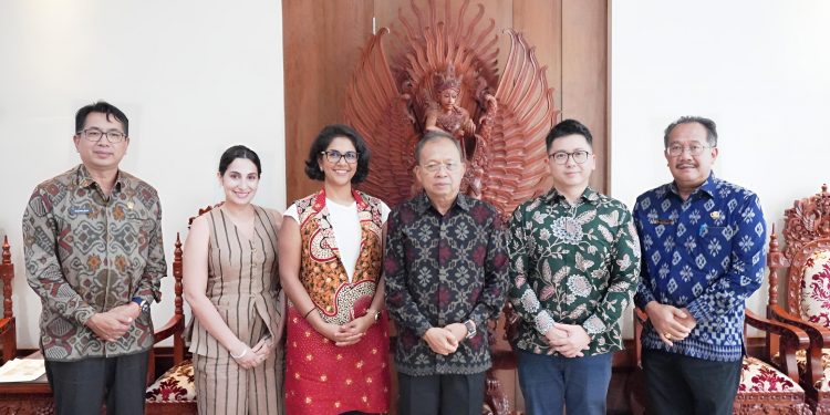 Gubernur Koster Ultimatum Airbnb: Segera Depak Villa Bodong dan Pengemplang Pajak!