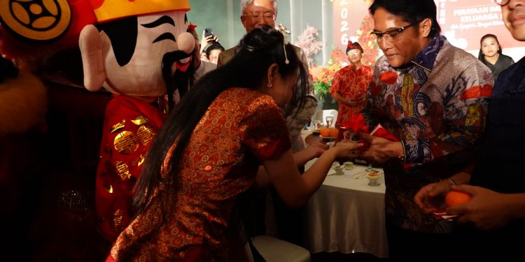 Hadiri Perayaan Imlek INTI Bali, Wagub Giri Prasta Sebut Harmoni Tionghoa-Bali Selaras dengan Visi Bali Era Baru