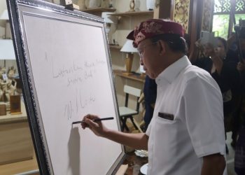 Editorial : Membumikan Aksara, Menguatkan Jati Diri