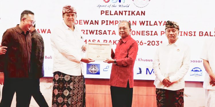 Lantik Pengurus NCPI, Gubernur Koster Minta Kemajuan Pariwisata Bali Diwujudkan dengan Tindakan Nyata