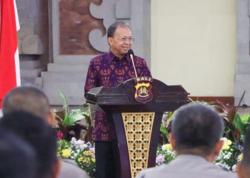 Jaga Reputasi Pariwisata, Gubernur Koster Gandeng Polda Bali Tindak Tegas Wisman Nakal hingga Judi Online