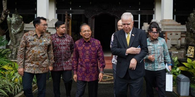 Bertemu Dubes AS, Gubernur Koster Beberkan Rencana Tata Kelola Pariwisata Bali yang Berkualitas dan Bermartabat