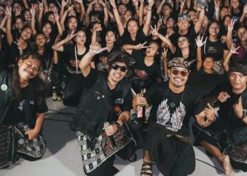 KARPET MERAH SUKARELA DI BALAI BANJAR: MENGULIK RAGAM SAPAAN HANGAT UNTUK GREBEK BANJAR