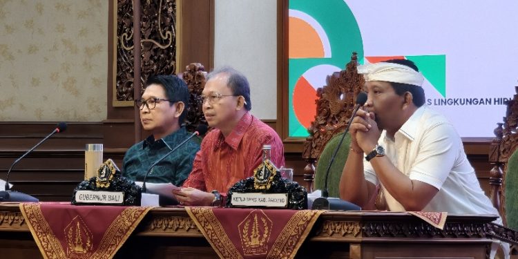 TPA Suwung Ditutup Agustus 2026, Gubernur Koster dan Bupati Adi Arnawa Genjot Pemilahan Sampah Berbasis Sumber