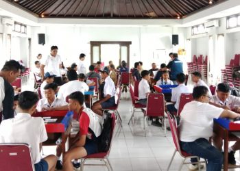Hapus Citra Permainan Warung, Domino Kini Dipertandingkan Secara Resmi di Klungkung