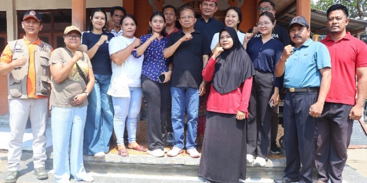 Jejak Lumpur di Ruang Kelas, Merajut Asa Pasca Bandang