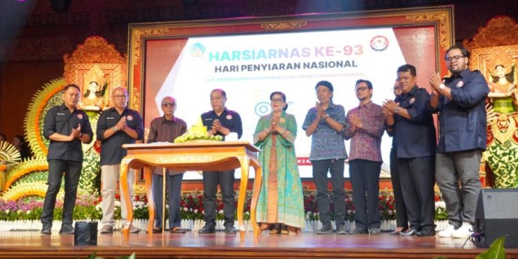 Pesan Ibu Putri Koster di Harsiarnas ke-93: Insan Penyiaran Harus Jaga Integritas dan Anti-Hoaks