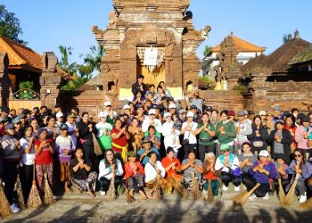 Kulkul Berbunyi di Sulangai, Warga Serentak Bersihkan Lingkungan demi Wujudkan Desa Wisata