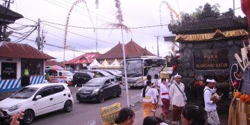 Rekayasa Lalu Lintas di Pura Ulun Danu Batur Berjalan Efektif, Arus Pemedek Lancar