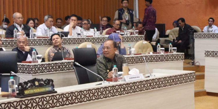 Atasi Kemacetan di Bali, DPR Desak Kemenhub dan PUPR Realisasikan Tol Gilimanuk – Mengwi hingga Taksi Laut