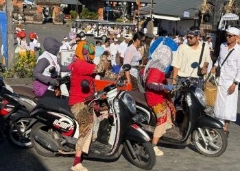 Berkah Karya IBTK Pura Besakih, Tukang Ojek Lokal Bisa Raup Rp 500.000 Per Hari