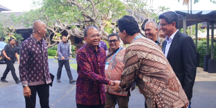 Gubernur Koster: Bali Butuh Kepastian Energi demi Keberlanjutan Pariwisata Dunia