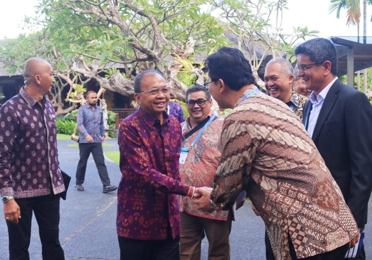 Gubernur Koster: Bali Butuh Kepastian Energi demi Keberlanjutan Pariwisata Dunia