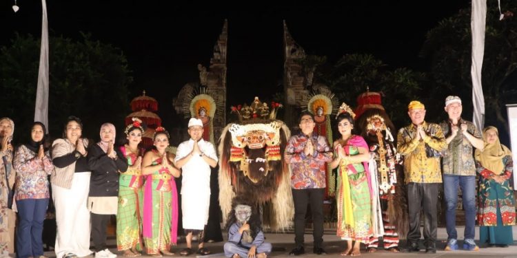 Hadiri Gala Dinner ASBF 2026, Gubernur Koster Sebut Kehadiran Delegasi 10 Negara Dongkrak Okupansi Hotel hingga 85 Persen