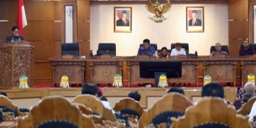 Giri Prasta Tegaskan Komitmen Pemprov Bali Jaring Turis Berkualitas, Soroti Aturan Sewa Motor hingga Sanksi Adat