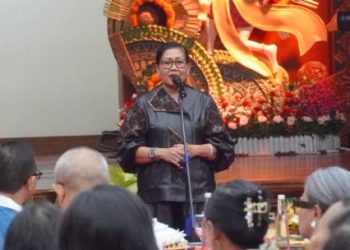 Perjuangan Ibu Putri Koster Selamatkan Tenun Bali dari Kepunahan