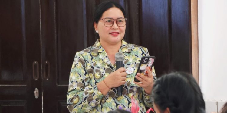 “Curhatlah kepada Orang Tua, Bukan ke Media Sosial,” Pesan Ibu Seniasih ke Pelajar
