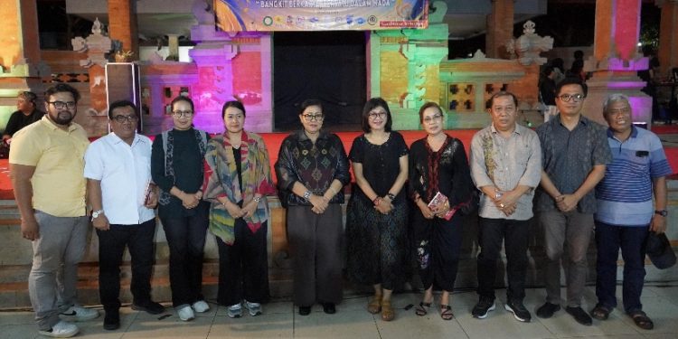 Sumpah Kumbakarna Menggema di Buleleng, Penghayatan Istri Gubernur Bali Bikin Penonton Terpana