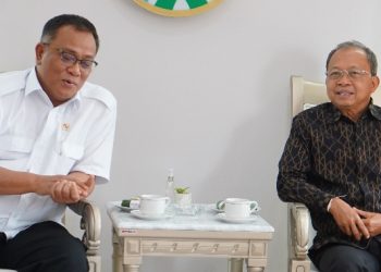 Sama-sama Alumni ITB, Gubernur Bali dan Menteri LH Sepakat Bereskan Masalah Sampah di Bali