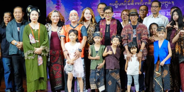 Melalui “Prasasti”, Sanggar Teater Agustus Hadirkan Dialog Sejarah dan Kegelisahan Zaman