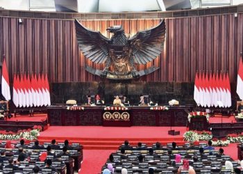 Jangan Beri Kekuasaan Cek Kosong