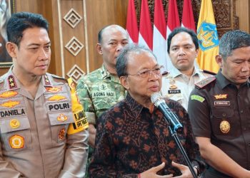 Gubernur Koster Tegaskan Bali Tetap Aman, Masyarakat Diminta Bijak Menyikapi Informasi Medsos