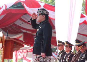 Wagub Giri Prasta Pimpin Upacara Penurunan Sang Merah Putih di Puputan Margarana