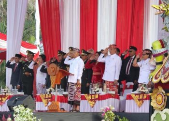 Gubernur Koster Pimpin Upacara HUT ke-81 RI di Bali, Ajak Generasi Muda Lanjutkan Perjuangan