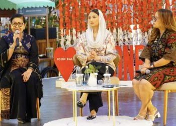 Ibu Putri Koster Ajak Perempuan Bali Seimbangkan Usaha, Keluarga, dan Adat
