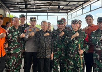 Gubernur Koster Hadiri Manuver Lapangan Kogabwilhan II, Perkuat Kesiapsiagaan Bencana di Bali