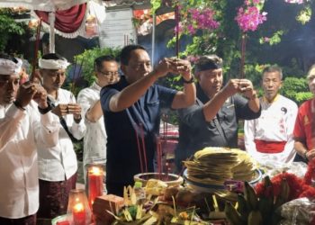 Ketua DPRD Badung Hadiri Persembahyangan King Ho Ping di Vihara Dharmayana Kuta