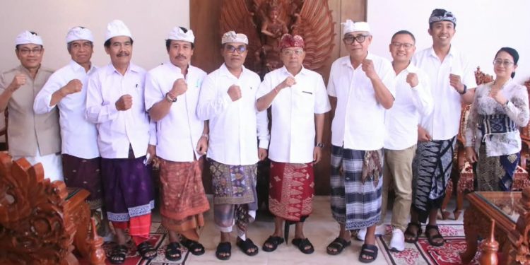 Gubernur Koster Ajak Warga Cegah Rabies, Tekankan Vaksinasi Anjing Secara Rutin