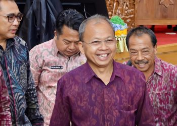 Gubernur Koster Kaji Upah Minimum Sektoral Bali, Sektor Pariwisata Jadi Fokus