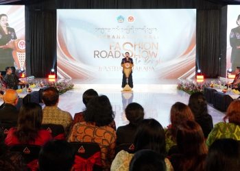 Ibu Putri Koster Dorong Desainer Muda Bali lewat Wastra Hitakara