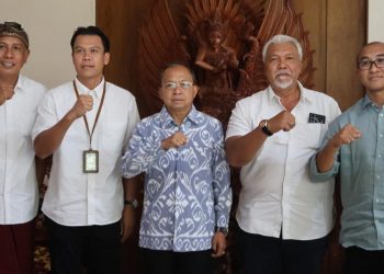 BREAKING NEWS: Kapal Pengangkut BBM Tiba di Bali, Gubernur Koster Pastikan Pasokan Kembali Normal
