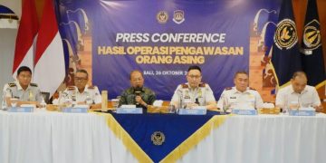 Gubernur Koster Dukung Imigrasi Tindak WNA Bermasalah, Ingatkan Pentingnya Menjaga Martabat Bali