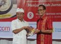 Gubernur Koster Apresiasi Buku Kompas Moral Wartawan, Ingatkan Pentingnya Etika dan Profesionalisme Pers